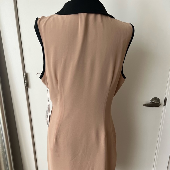 Mod style wrap tan dress - Picture 2 of 8